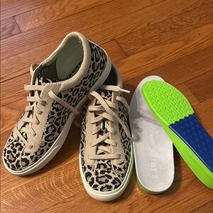 Rothy’s, Lace up Sneakers desert cat, 7.5